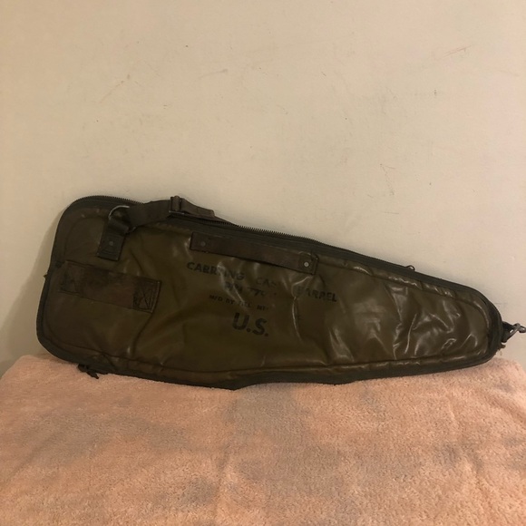Vintage Fiel Mfg Military Barrel Carrying Case With Gun Cleaning Kit & Strap